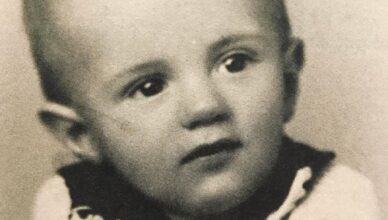 Este niño no fue deseado al nacer, pero un abrigo cambió su destino; hoy es una reconocida estrella de Hollywood